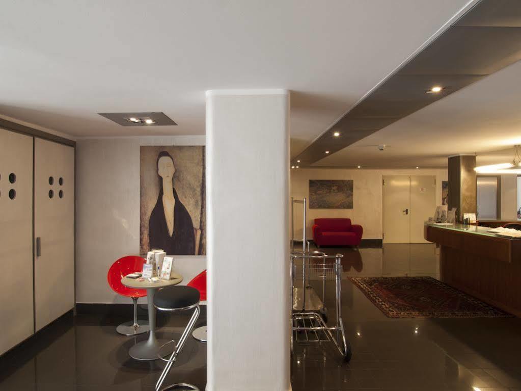 Residence Hotel Torino Uno Екстер'єр фото